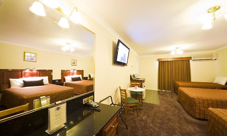 Hotel Comfort Inn Suites Georgian Albury Book Hotel In Albury